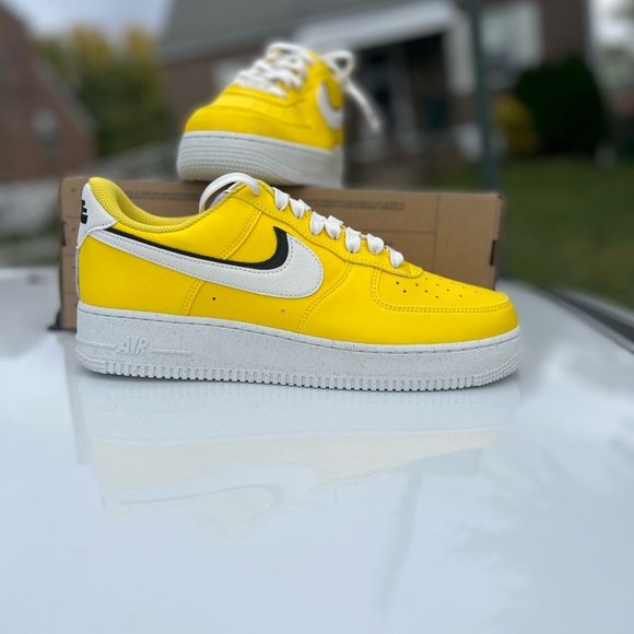 Air Force 1 ‘07 LV8 - Picture 1 of 5